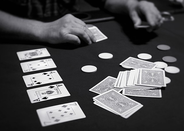 Что такое покер: основные правила и стратегии игры